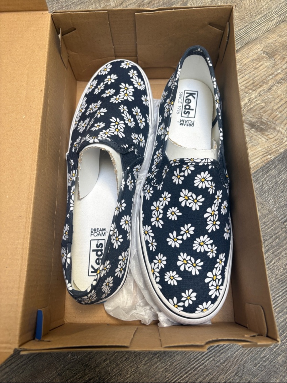 Keds Dream Foam Daisy Slip-On Sneakers